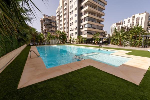 Продажа квартиры на Piso en Calle del Torero Luis Francisco Esplá, 11, PAU 5, Alicante / Alacant, Аликанте / Алакант
thumbnail 2
