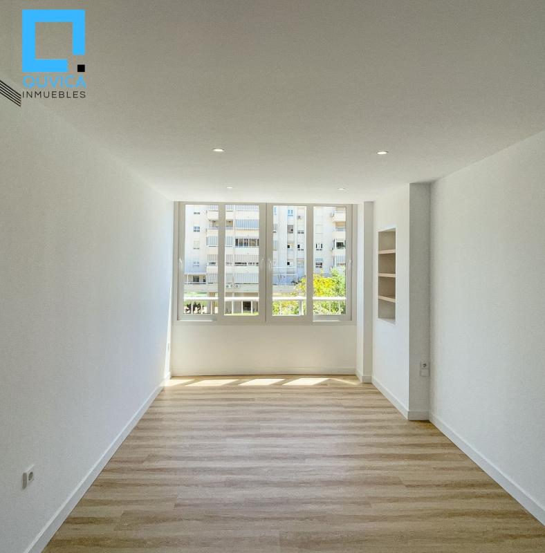 Venta de piso en Piso en Calle Arpón, 3, Cabo de las Huertas, Alicante / Alacant, Alicante / Alacant
 photo 2