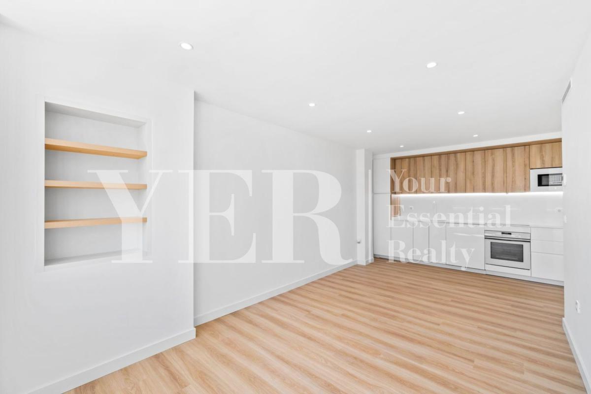 Sale of apartment in Piso en Calle Arpón, Cabo de las Huertas, Alicante / Alacant, Alicante
photo 1
