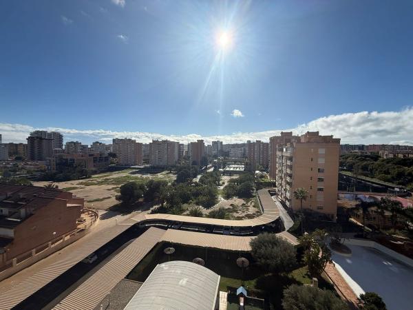 Продажа квартиры на Piso en Avenida de les Nacions, Playa de San Juan, Alicante / Alacant, Аликанте / Алакант
thumbnail 2