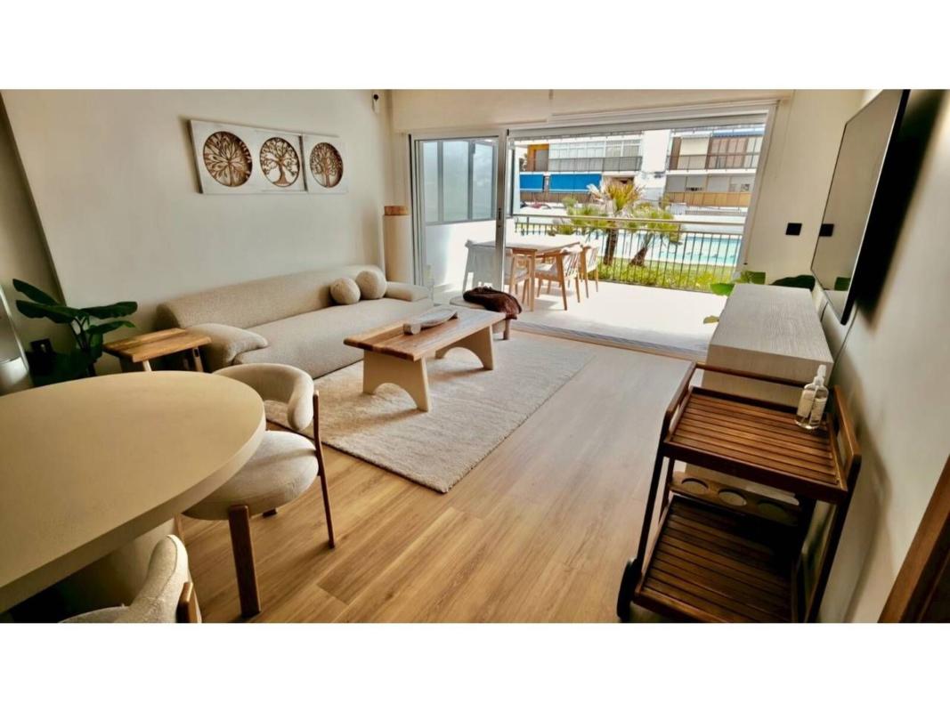 Продажа квартиры на Piso en Avenida de Niza, PAU 5, Alicante / Alacant, Аликанте / Алакант
 photo 3