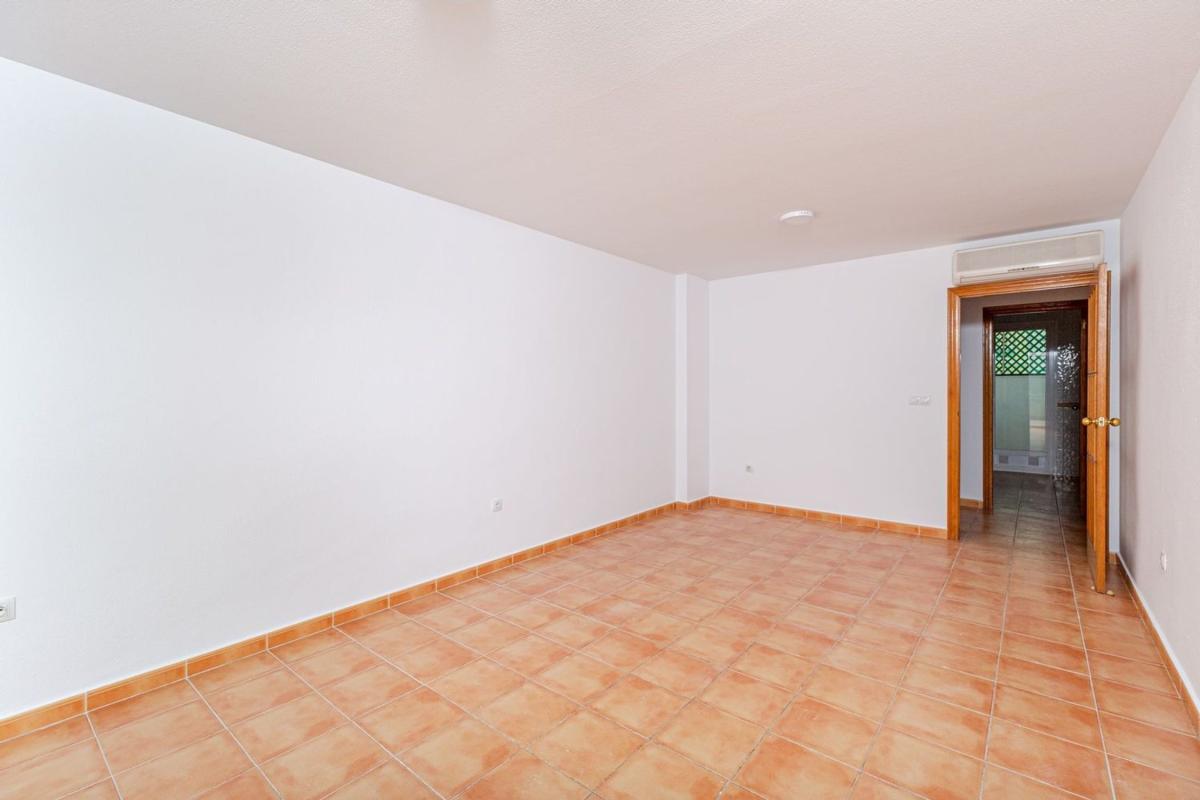 Продажа квартиры на Piso en Alicante Golf, Alicante / Alacant, Аликанте / Алакант
 photo 5