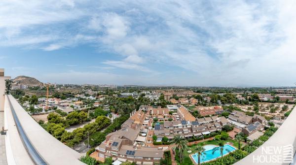 Duplex en venta en Dúplex en Calle Remo, 4, La Albufereta, Alicante / Alacant, Alicante / Alacant thumbnail 2