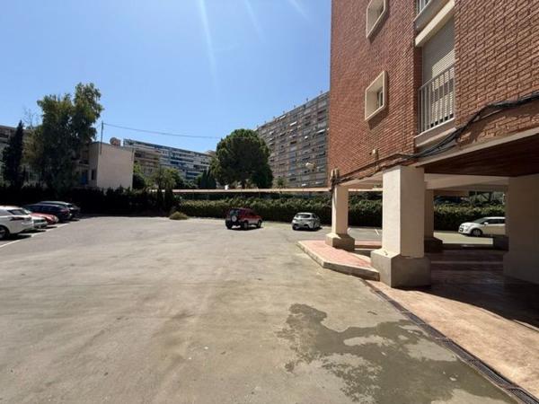 Sale of flat in Piso en Avenida Santander, Playa de San Juan, Alicante / Alacant, Alicante
thumbnail 2