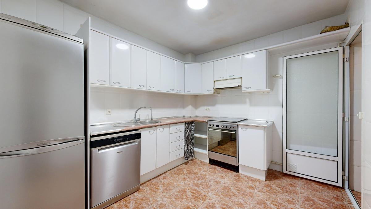Venta de piso en centro, Alicante / Alacant
 photo 3