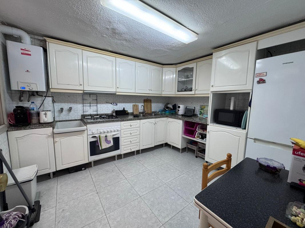 Продажа квартиры на Barrio San Blas, 1, Аликанте / Алакант
photo 3