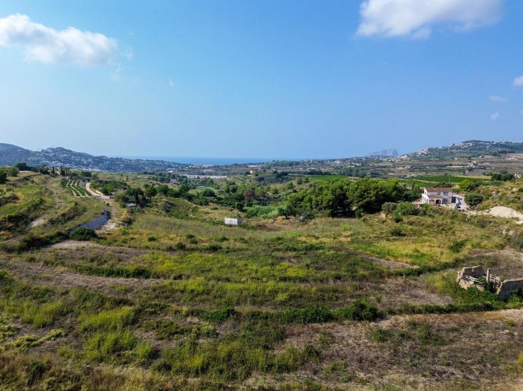 Properties for sale and rent in Spain photo 3
