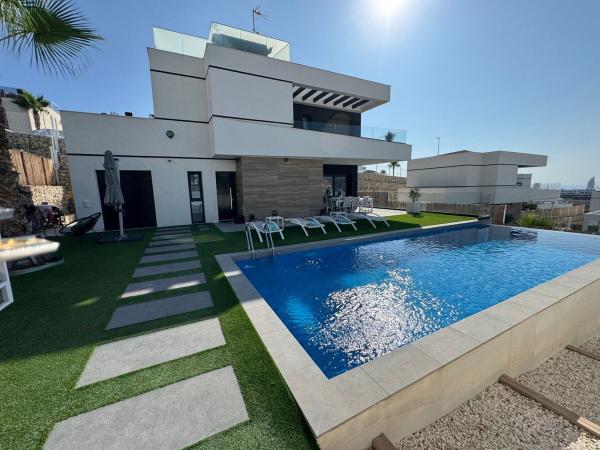 Casa o chalet independiente en Calle Cáceres, 3, Balcón de Finestrat-Terra Marina, Finestrat photo 1