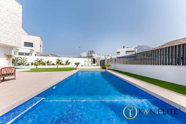 Casa o chalet independiente en Avenida Barcelona, Balcón de Finestrat-Terra Marina, Finestrat photo 4