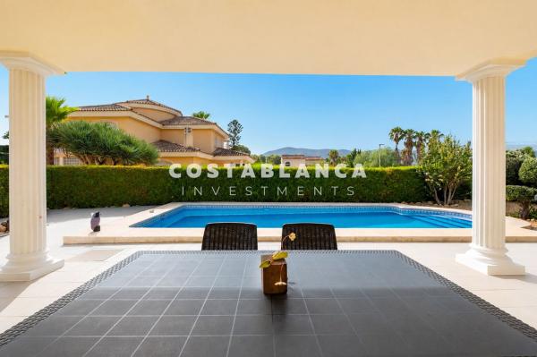 Chalet independiente en venta en Casa o chalet en Calle Eivissa, Alfaz del Pi Pueblo-Urbanizaciones, Alfaz del Pi, Alfaz del Pi
 photo 4