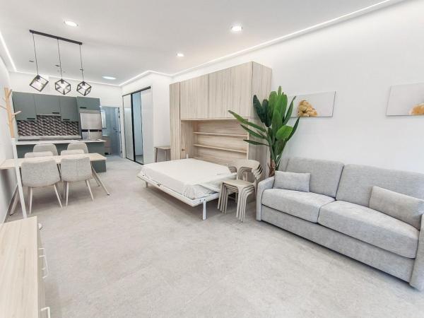 Квартира на продажу в Estudio en Playa de Levante, Benidorm, Бенидорм photo 1