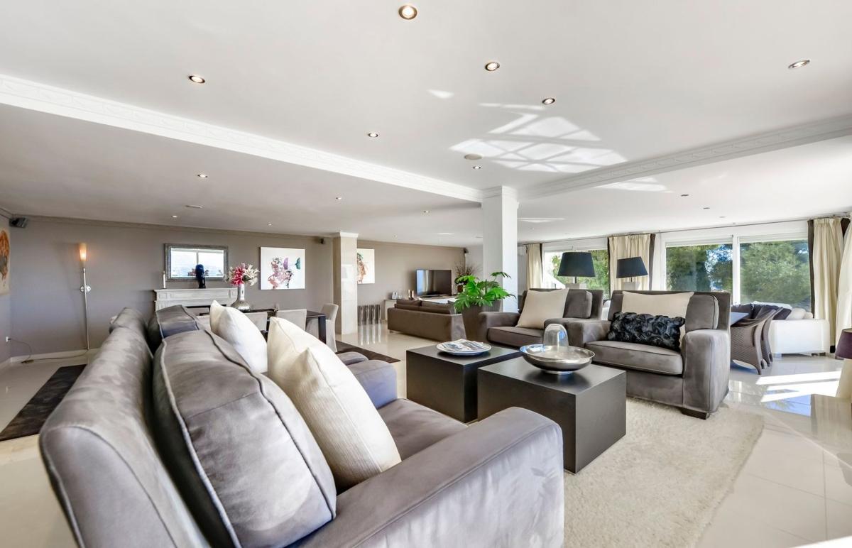 Properties for sale and rent in Spain photo 5