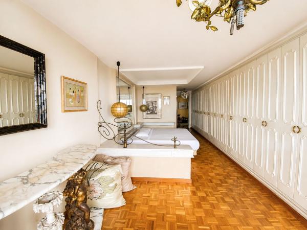 Продажа квартиры на Piso en Avenida Alcoi, Playa de Levante, Benidorm, Бенидорм
thumbnail 2