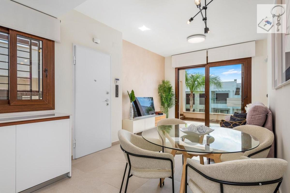 Продажа пентхауса на  Ático en Los Balcones - Los Altos del Edén, Torrevieja, Торревьеха photo 2