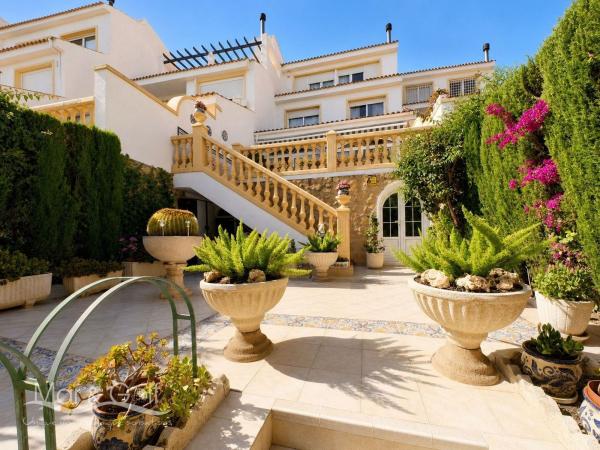 Частный шале на продаже в Casa o chalet en Calle Trident, Cabo de las Huertas, Alicante / Alacant, Аликанте / Алакант thumbnail 2