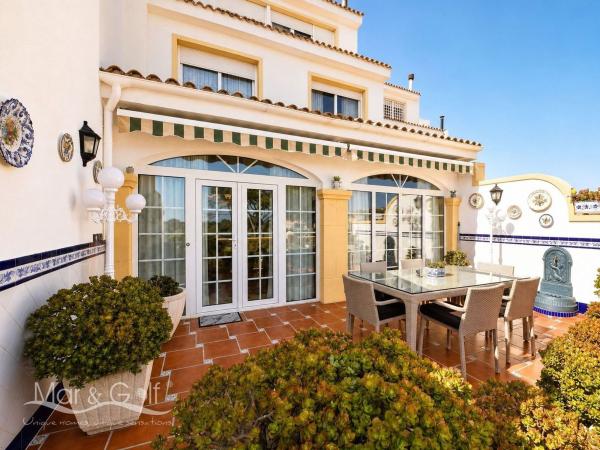 Частный шале на продаже в  Casa o chalet en Calle Trident, Cabo de las Huertas, Alicante / Alacant, Аликанте / Алакант photo 4