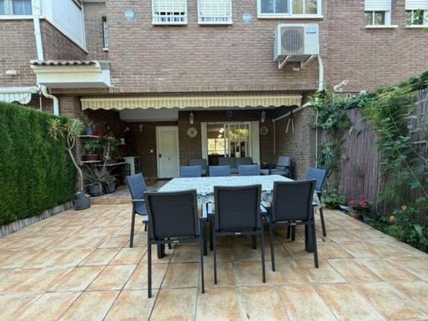 Chalet pareado en Olimpo, Del, 7, La Albufereta, Alicante / Alacant thumbnail 1