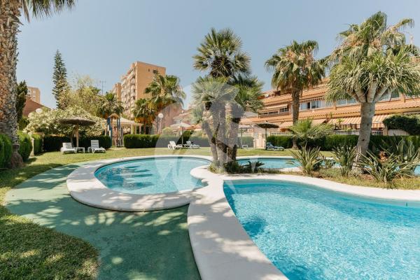 Chalet adosado en Playa de San Juan, Alicante / Alacant photo 1