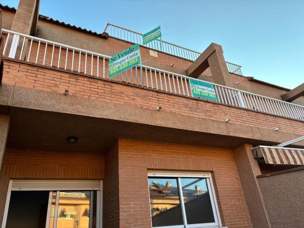 Chalet adosado en Calle Clara Campoamor, 12, Alicante Golf, Alicante / Alacant thumbnail 2