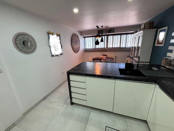 Chalet adosado en Avenida Arquitecto Félix Candela, 22, Alicante Golf, Alicante / Alacant thumbnail 1