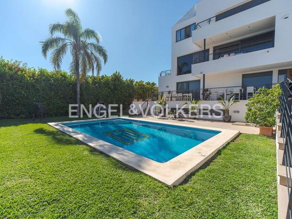 Casa o chalet independiente en Calle del Sargo, Cabo de las Huertas, Alicante / Alacant thumbnail 1