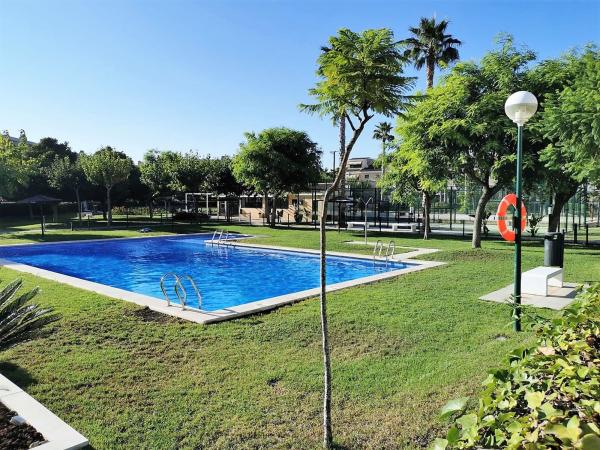 Chalet adosado en Calle Enric Valor, Alicante Golf, Alicante / Alacant photo 1