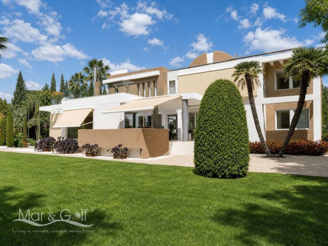 Properties for sale and rent in Spain photo 1