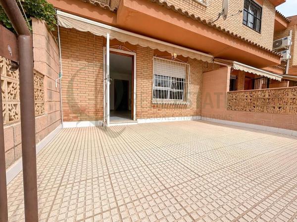 Chalet adosado en Avenida de les Nacions, Playa de San Juan, Alicante / Alacant photo 3