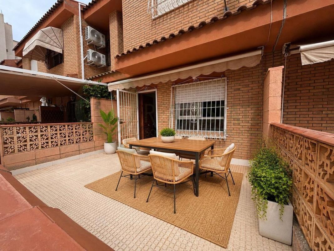 Venta de chalet adosado en Chalet adosado en Avenida de les Nacions, Playa de San Juan, Alicante / Alacant , Alicante / Alacant photo 4