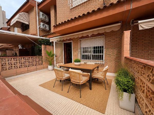 Chalet adosado en Avenida de les Nacions, Playa de San Juan, Alicante / Alacant photo 4