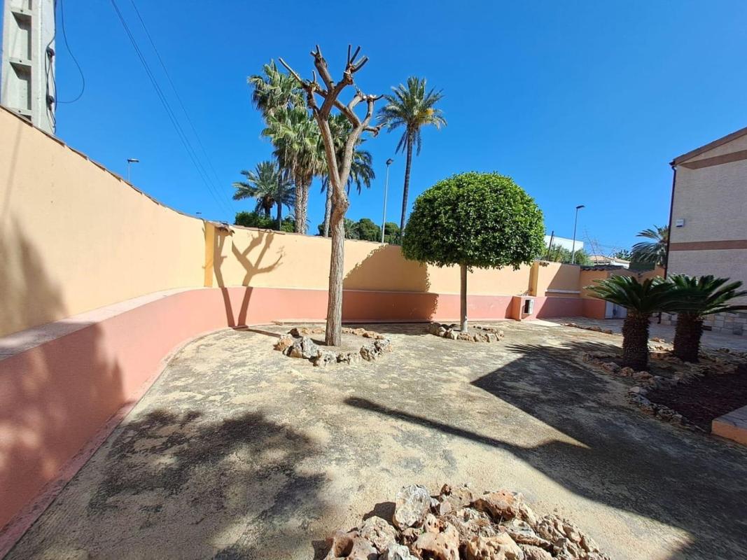Properties for sale and rent in Spain photo 5