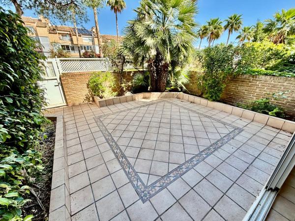 Chalet adosado en Camino del Faro, 12, Cabo de las Huertas, Alicante / Alacant thumbnail 1