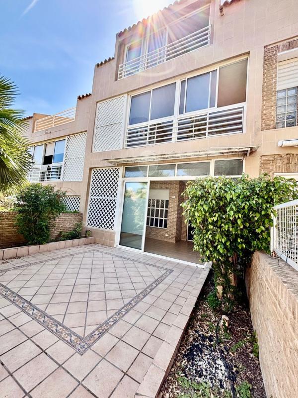 Sale of townhouse in Chalet adosado en Camino del Faro, 12, Cabo de las Huertas, Alicante / Alacant , Alicante photo 5