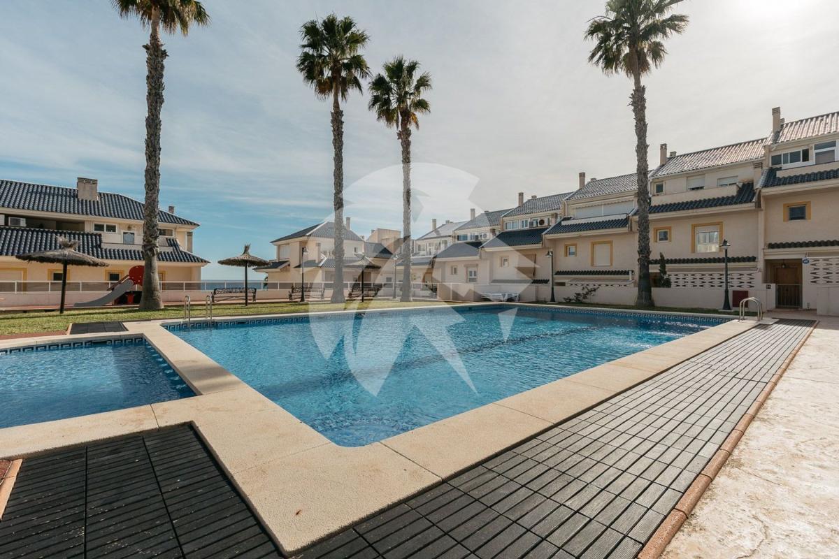 Sale of townhouse in  Chalet adosado en Cabo de las Huertas, Alicante / Alacant , Alicante photo 4