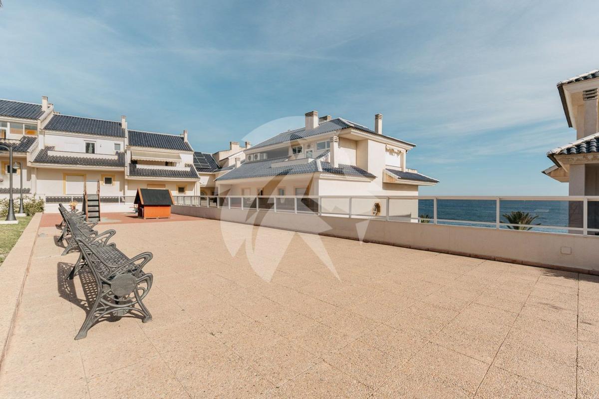 Sale of townhouse in  Chalet adosado en Cabo de las Huertas, Alicante / Alacant , Alicante photo 5