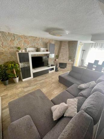 Chalet adosado en Calle Arpón, Cabo de las Huertas, Alicante / Alacant photo 1