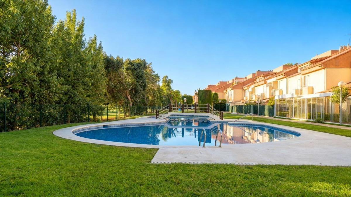 Properties for sale and rent in Spain photo 3