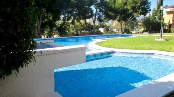 Chalet adosado en Calle Velero, 4, Cabo de las Huertas, Alicante / Alacant thumbnail 2