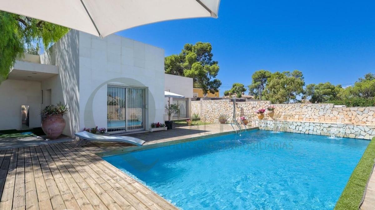 Properties for sale and rent in Spain photo 5