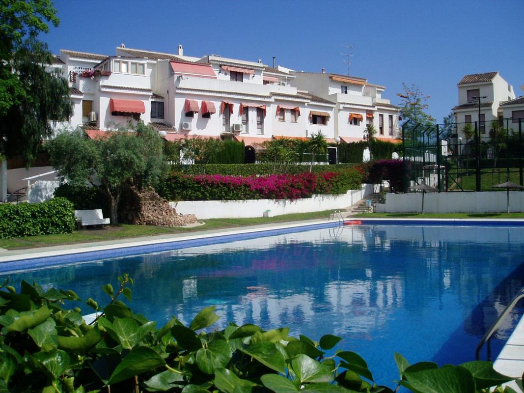 Sprzedaż szeregowego domku w  Chalet adosado en Calle del Salabre, 11, Cabo de las Huertas, Alicante / Alacant , Alicante / Alacant photo 3