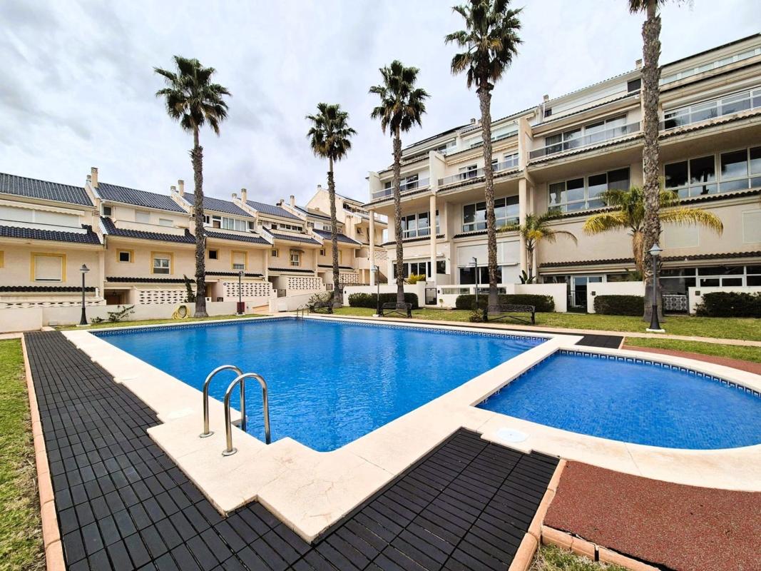 Sprzedaż szeregowego domku w  Chalet adosado en Calle Océano, Cabo de las Huertas, Alicante / Alacant , Alicante / Alacant photo 4