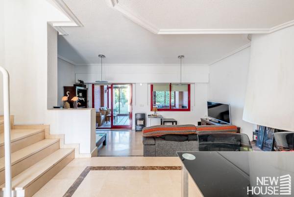 Chalet adosado en Calle de la Boga, 10, Cabo de las Huertas, Alicante / Alacant thumbnail 2