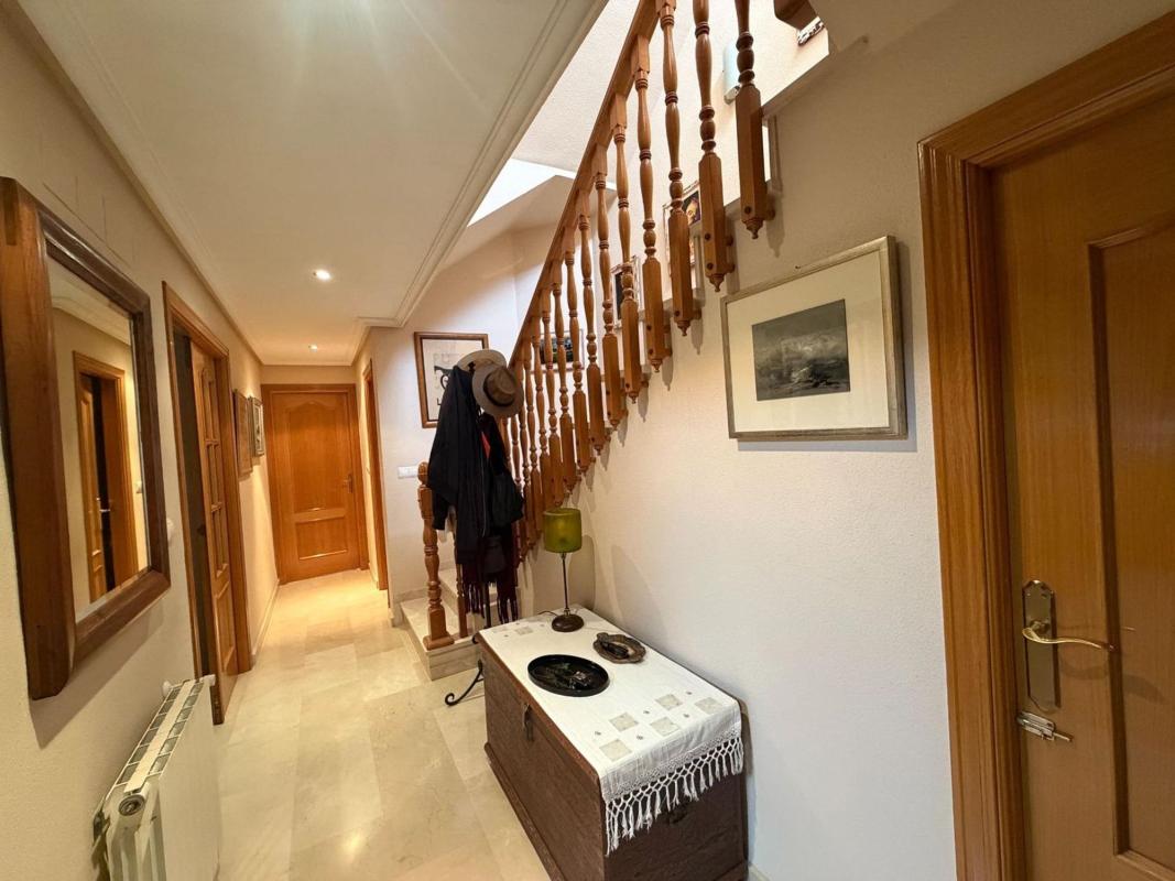 Sale of townhouse in Chalet adosado en Calle Enric Valor, 10, Alicante Golf, Alicante / Alacant , Alicante photo 5