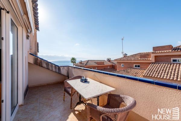 Chalet adosado en Calle Océano, Cabo de las Huertas, Alicante / Alacant thumbnail 2