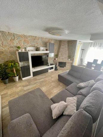Chalet adosado en Calle Arpón, Cabo de las Huertas, Alicante / Alacant thumbnail 1