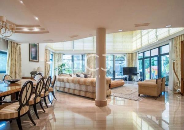 Casa o chalet independiente en Calle Enric Valor s/n, Alicante Golf, Alicante / Alacant thumbnail 2