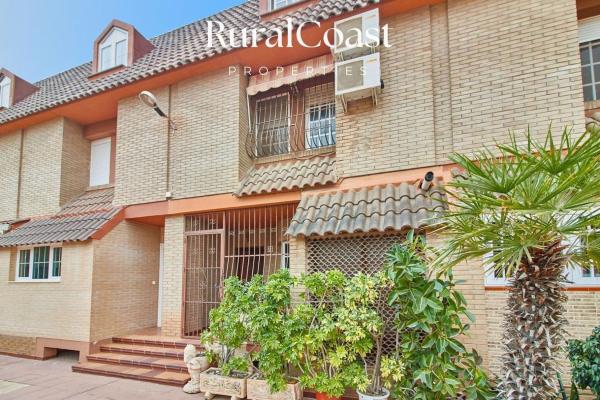 Chalet pareado en Calle Trident, Cabo de las Huertas, Alicante / Alacant photo 1