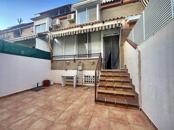 Chalet adosado en Calle Trident, Cabo de las Huertas, Alicante / Alacant thumbnail 2