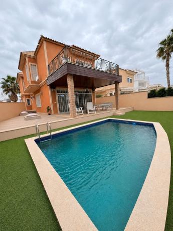 Casa o chalet independiente en Avenida Fotógrafo Francisco Cano, Alicante Golf, Alicante / Alacant photo 1