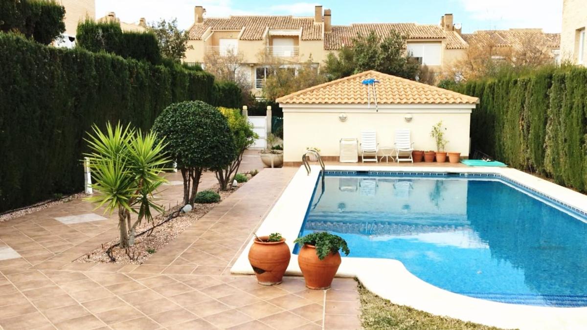 Properties for sale and rent in Spain photo 2